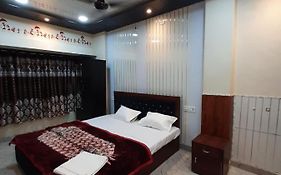 Raghuvanshi Paying Guest House